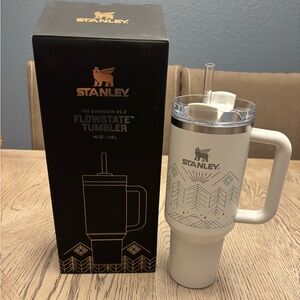 Stanley WINTERSCAPE QUENCHER H2.0 FLOWSTATE TUMBLER 40 OZ . New in box